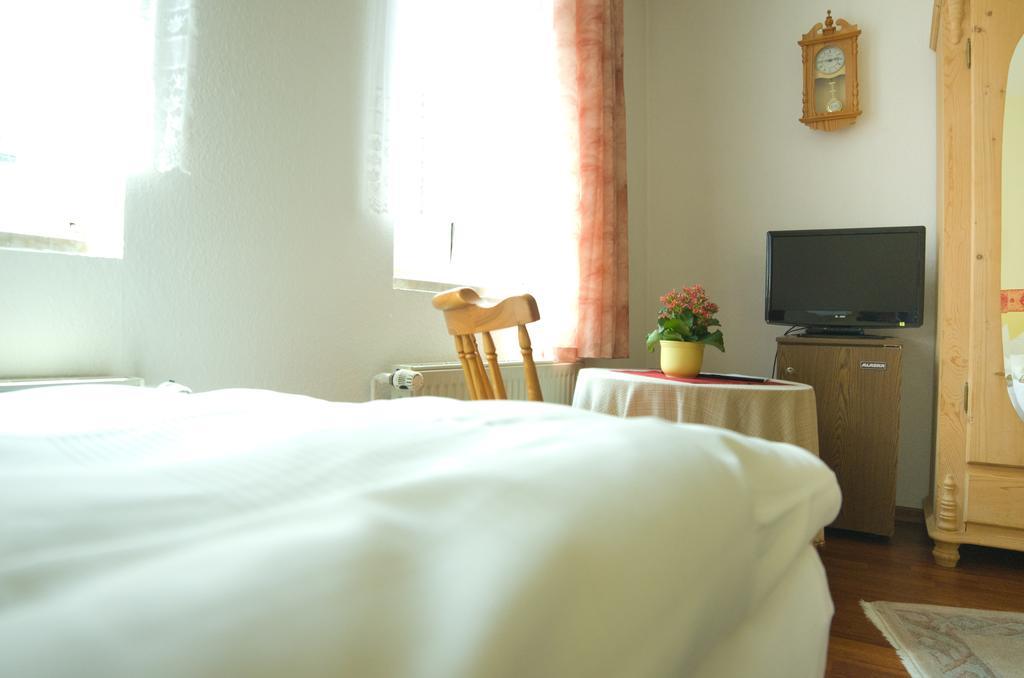 Pension Am Alten Markt Галль Номер фото