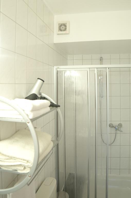 Pension Am Alten Markt Галль Номер фото