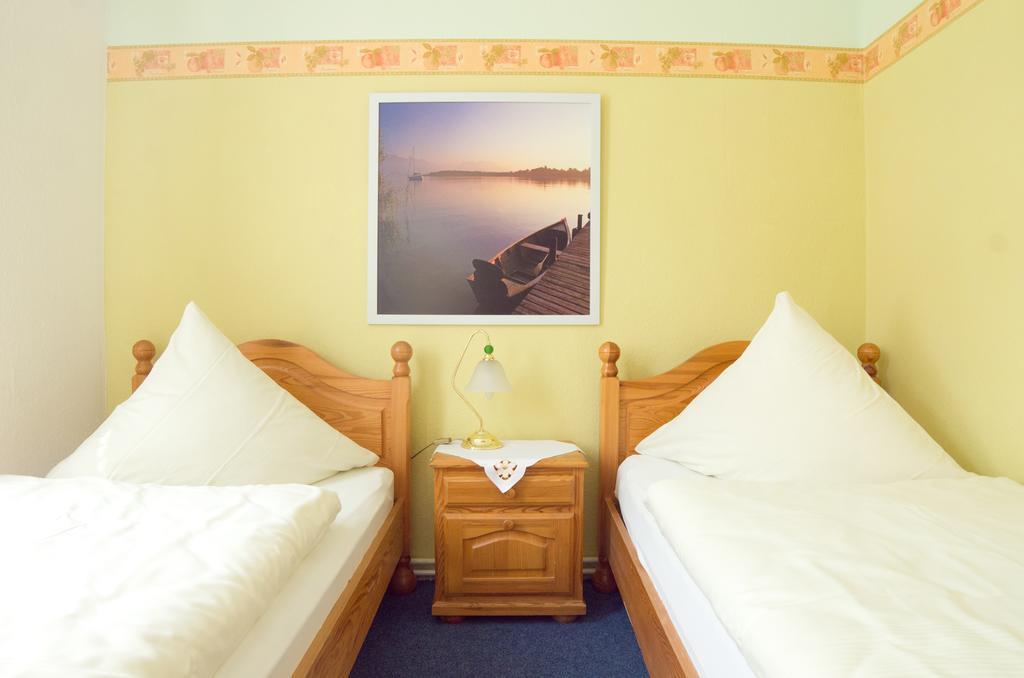 Pension Am Alten Markt Галль Номер фото